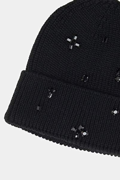 W Collection Stone-Embroidered Beret