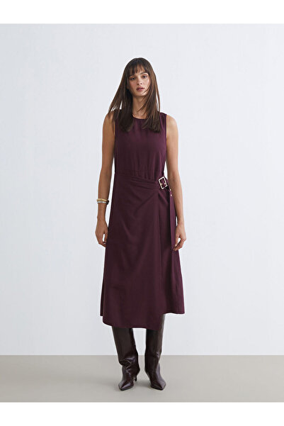 LC Waikiki Burgundy Crew Neck Crepe Waist-Slit Dress