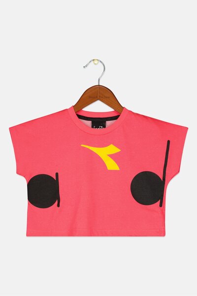 Diadora بلوزة بأكمام قصيرة وشعار ماركة للبنات الصغار، لون فوشيا