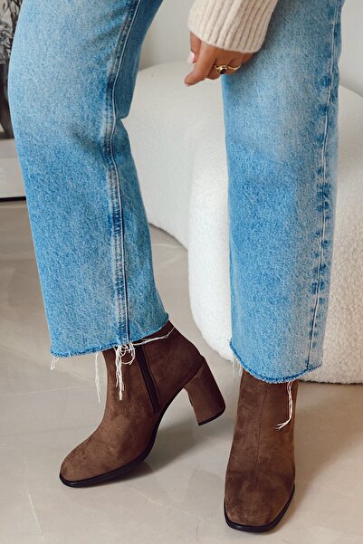 POLKA STORE Ανεξάντλητα γυναικεία μποτάκια με φερμουάρ, καφέ σουέτ