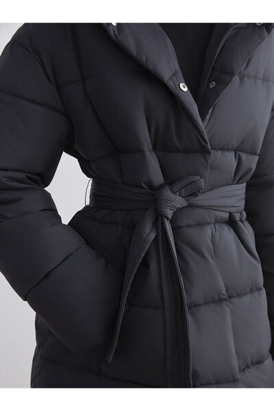 LC Waikiki Women's Puffer Jacket with Hood and Belted Waist