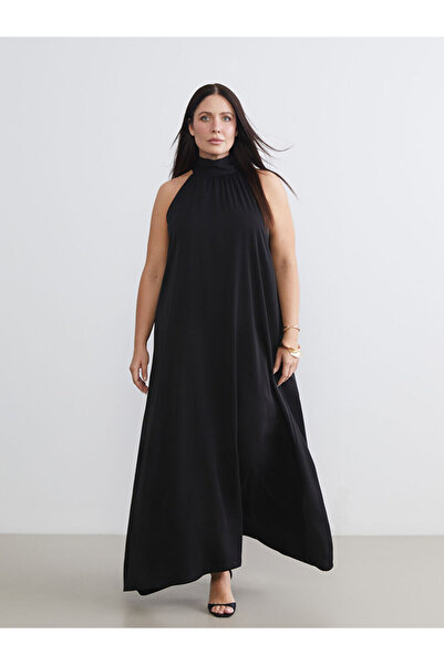 LC Waikiki Μαύρο φόρεμα με κορδόνι με λαιμόκοψη σε μεγάλο μέγεθος