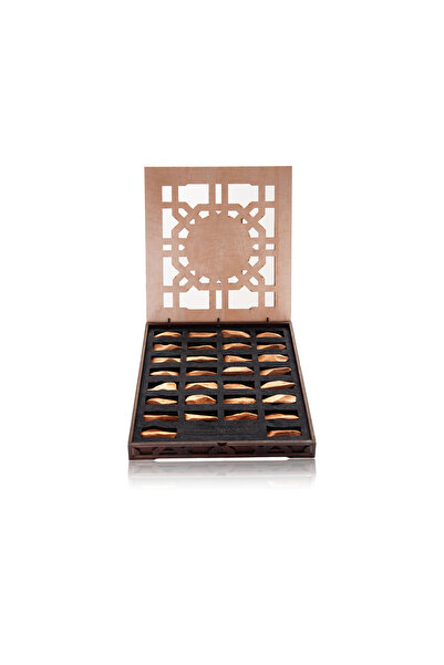 Banafa for Oud Vietnamese Oud Box 30 Pieces