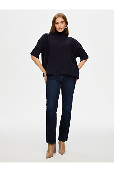 Faik Sönmez Dik Yaka Kısa Kollu Rahat Form Casual Triko Bluz W26TRB005