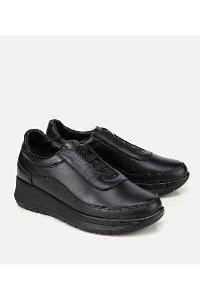 Hotiç Kadın Deri Siyah Lastik Detaylı Dolgu Topuklu Günlük Loafer