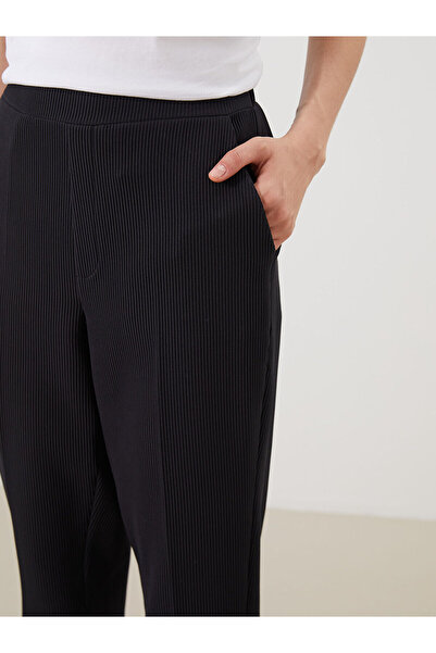 LC Waikiki Beli Lastikli Dokulu Kadın Pantolon