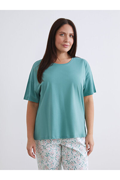 LC Waikiki Timeless Store: Timeless Recommendations |   Crew Neck Floral Women's Capri Pajama Set