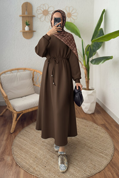 Salih Çelebi فستان سكوبا إليجانس 2211 - بني