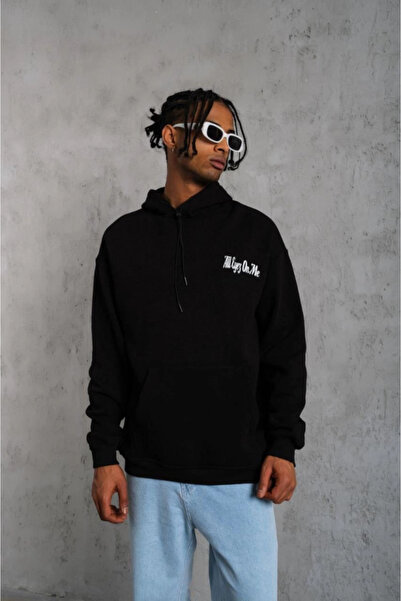 JANES Ανδρικό oversized τεμάχιο ιδρώτας Three Thread K με κουκούλα – Μαύρο με λεπτομέρεια με ραβδώσεις στο μανίκι και την άκρη της φούστας, στάμπα στο μπροστινό μέρος και στο πίσω μέρος