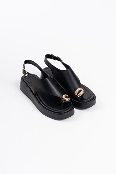 TRENDELLA Milena Black Skin Buckle Detailed Sandals