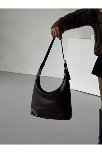 ALTUDA Γυναικεία τσάντα ώμου με ρυθμιζόμενο λουράκι Cove