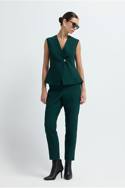 adL Metal Aksesuarlı Kolsuz V Yaka Yelek