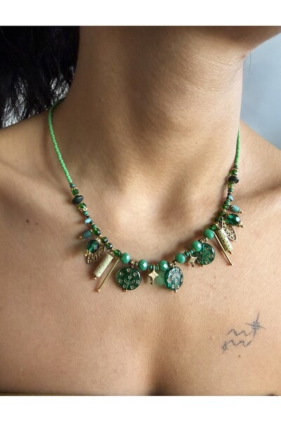 dela otantik قلادة نسائية بوهيمية أصلية مصنوعة يدويًا - مجوهرات عرقية ملونة مرصعة بالخرز - قلادة بوهو للنساء