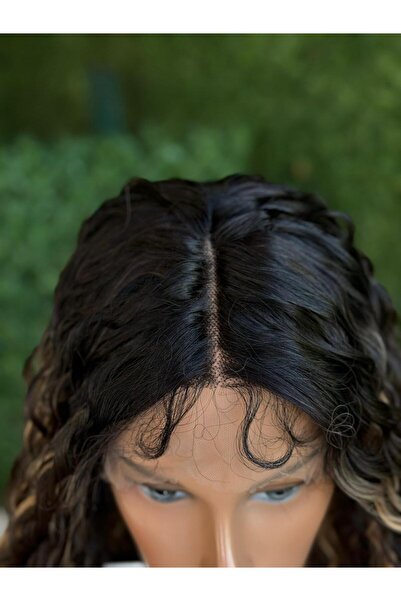 Fenomen Peruk Afro Kıvırcık Tül Peruk – Uzun Karamel Işıltılı Koyu Kahve Doğal Görünümlü Peruk