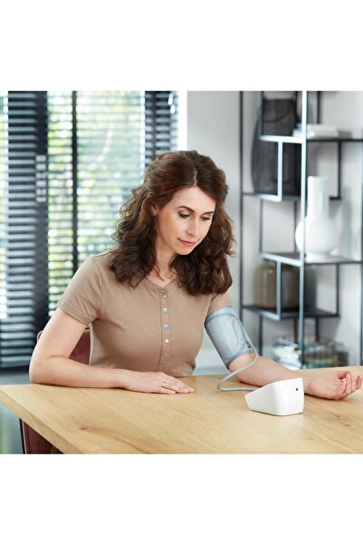 Omron M1 Automatic Digital Upper Arm Blood Pressure Monitor with Intellisense Technology for Comfort and Accuracy