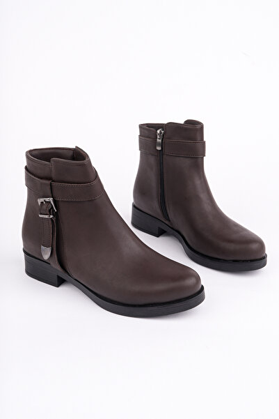 Madam Tarz حذاء BLN-492 مزود بحزام وتفاصيل مشبك