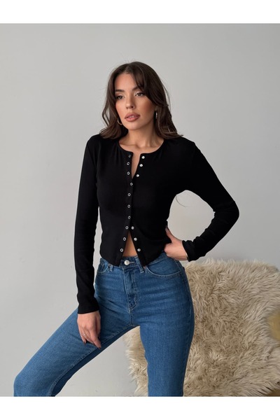 mydukkan.co بلوزة بأكمام طويلة مع أزرار كبس في الأمام