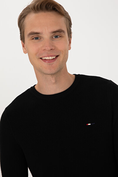 U.S. Polo Assn. Men's Black Basic Sweater 50313667-Vr046