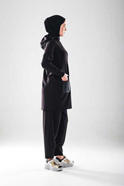 Plistre 2286_Women's Hooded Pocketed Bell-Bottomed D-Buckle 2-Piece Set – Hijab Sportswear with Pencil Harem Pants