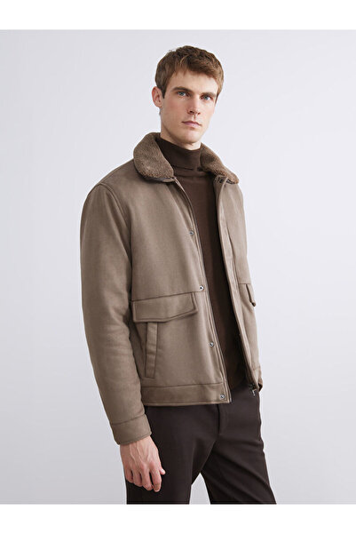 LC Waikiki معطف رجالي من جلد الغزال ذو الياقة القميصية القياسية