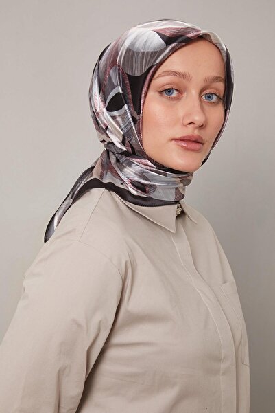 Levidor Black Floral Pattern Crystal Scarf