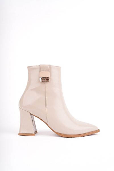 MUGGO LUXERA Sivri Burun Toka Detaylı Fermuarlı Kalın Topuklu Kadın Bot