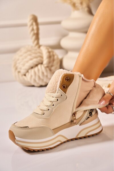 Joana Savys Women's Beige Faux Suede Fur-Lined Boots