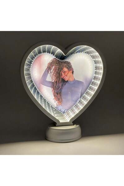 Skygo Heart Magic Mirror Showing Depth