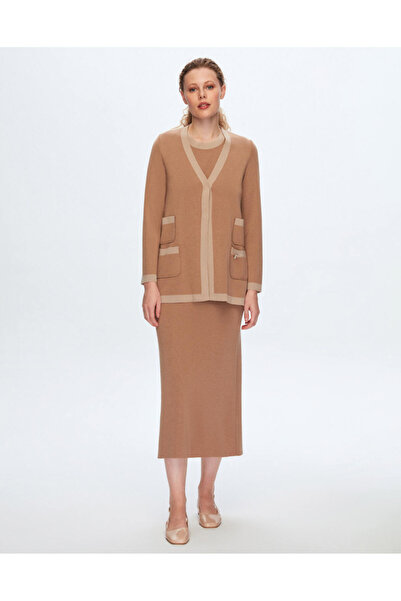 MISS DALIDA T24K-6041 Yakası Renkli Kolsuz Triko Tunik CORO-CAMEL