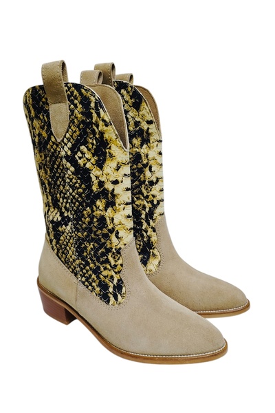DRY SHOES Hakiki Deri Bej Kadın Çizme Ayakkabı Kısa Topuklu Yılan Desenli Bot Western Kovboy Binici X-7022