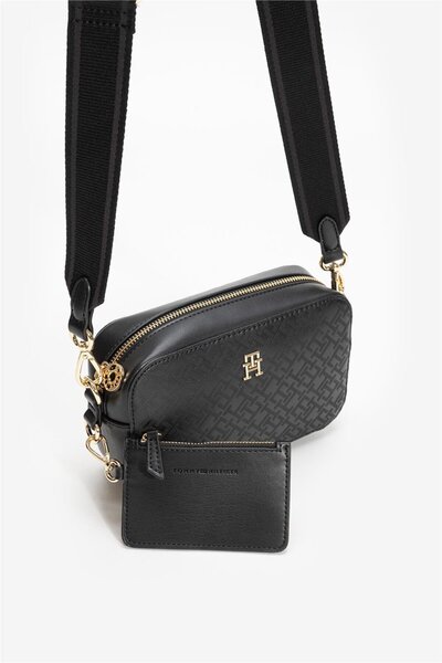 Tommy Hilfiger Kadın TH DISTINCT CAMERA BAG MONO Çapraz Çanta