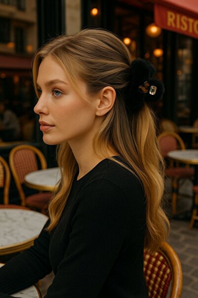 FELLMENS Plush Women's Buckle with Black Heart Accessory Detail