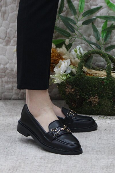 Butik 034-213 Siyah Cilt Toka Detaylı Rahat Loafer Kadın Ayakkabı