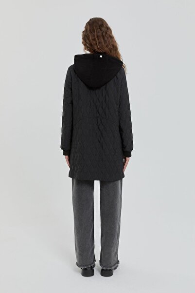 Nihan Thin Quilted Hooded Cap