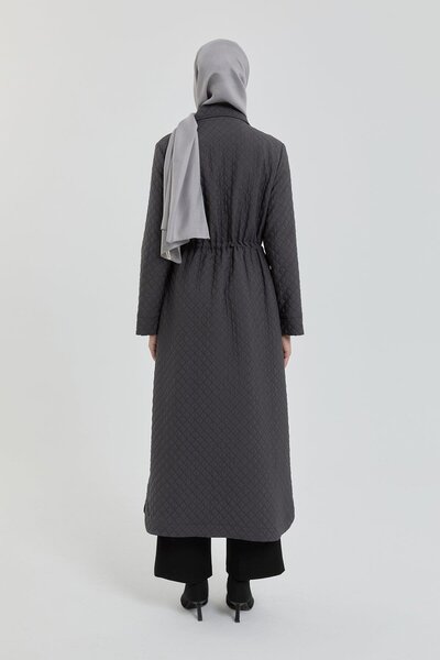 Nihan Large Size Thin Quilted Overcoat