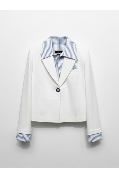 Fusion Kadın Rahat Kalıp Gömlek Yaka Detaylı Kısa Blazer Ceket - Beyaz