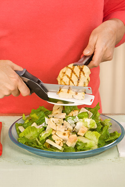 Mode Cool 2’si 1 Arada Mutfak Makası – Pratik, Hızlı ve Güvenli Sebze & Meyve Doğrayıcı