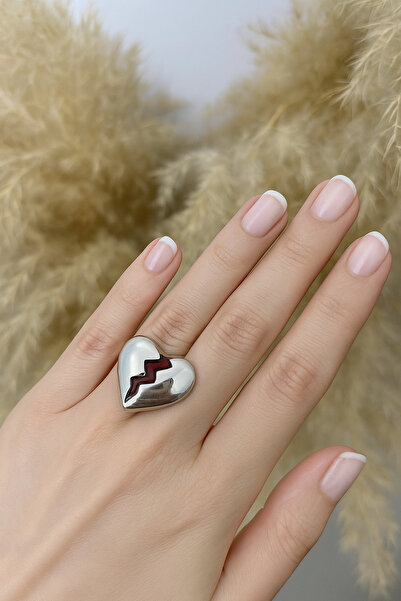 Herşey Nota خاتم القلب المكسور الأحمر - رمز للحب والانفصال والقوة