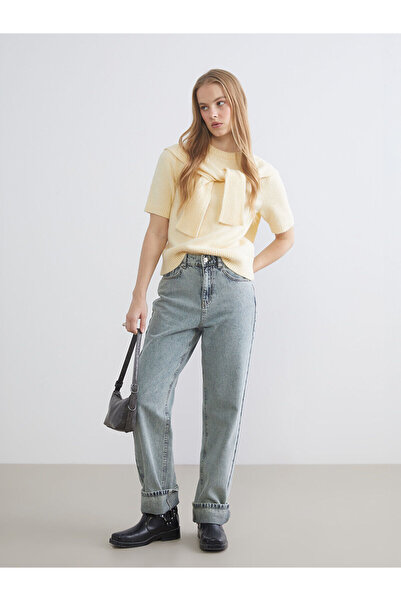 LC Waikiki Timeless Store'dan Zamansız Öneriler | Bağlama Detaylı Bisiklet Yaka Kadın Triko Kazak