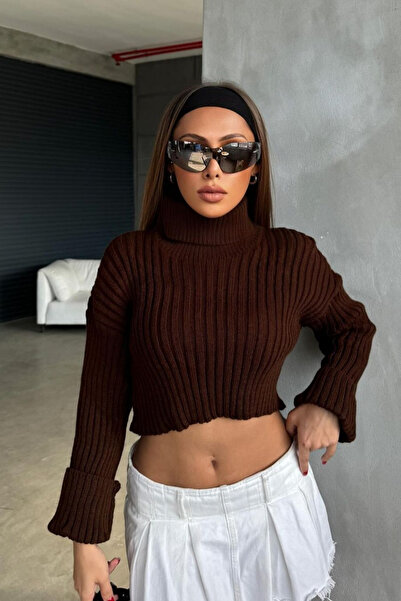 ModaLavida Lavida Women's Thigh Sleeve Fold Detail Thick Knitted Sweater