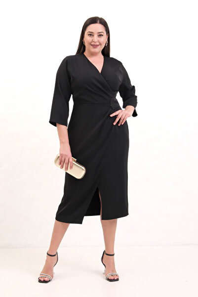 Lafaba Kadın Siyah Kruvaze Yaka Boncuk İşlemeli Büyük Beden Midi Elbise
