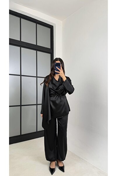 Gaus بلوزة سوداء بتفاصيل شال وبنطلون فضفاض بخصر مطاطي طقم ساتان مزدوج GAUS-00606