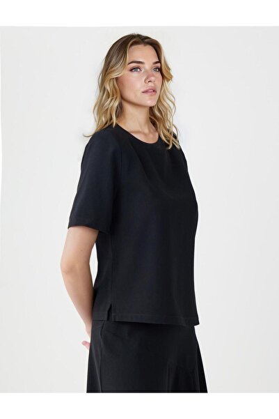 Jimmy Key Siyah Rahat Kesim Yuvarlak Yaka Kısa Kollu Dokuma Bluz