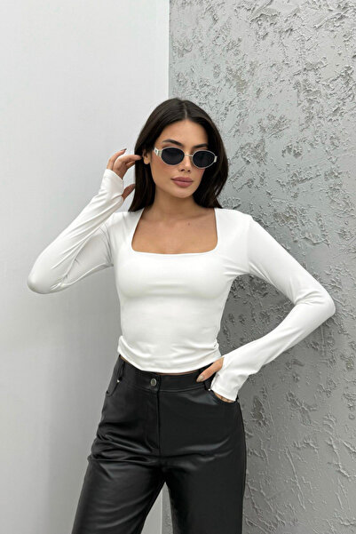 oshebu Γυναικείο μπλουζάκι με τετράγωνο λαιμόκοψη με λεπτομέρεια με δακτύλιο που διέλευε τον κορμό