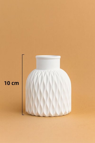 Beyaz Atölye Vază cu model valuri – 10 cm