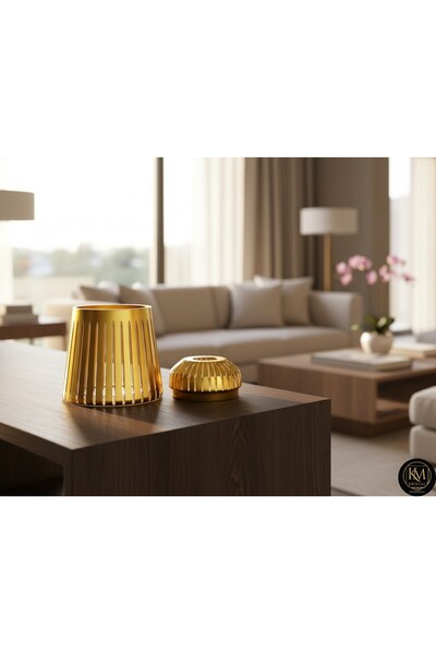 Kristal Market Handmade Cut Crystal Pearl Vertical Pattern Footless Decorative Presentation Holder with Lid Napkin Holder