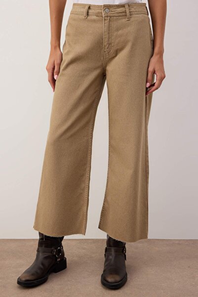Trendyol Collection Brown Mid-Waisted and Waist-Detailed Regular Waist Culotte Jeans Twoaw26Je00045
