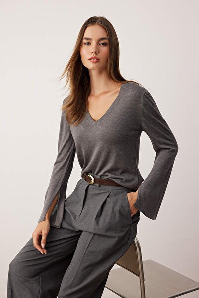 Trendyol Collection Anthracite V-Neck Basic Knitwear Sweater Twoaw26Kz00101