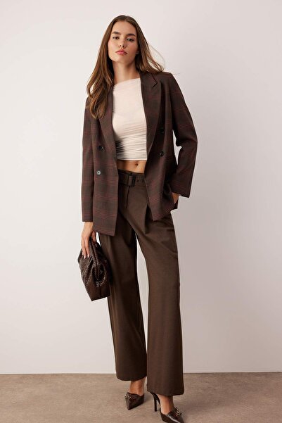 Trendyol Collection Кафяво каре/тартан, редовна кройка, двуредно сако с тъкан TWOAW26BC00061