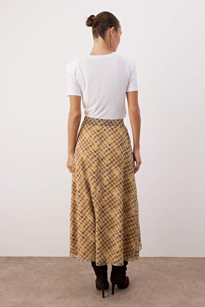 Trendyol Modest Camel Lined Plaid Patterned Ruffle Detailed Chiffon Woven Skirt Tctaw25Ee00002